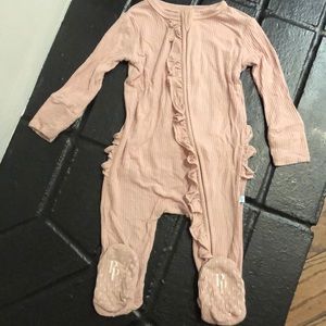 Posh peanut sweet pink ribbed footie